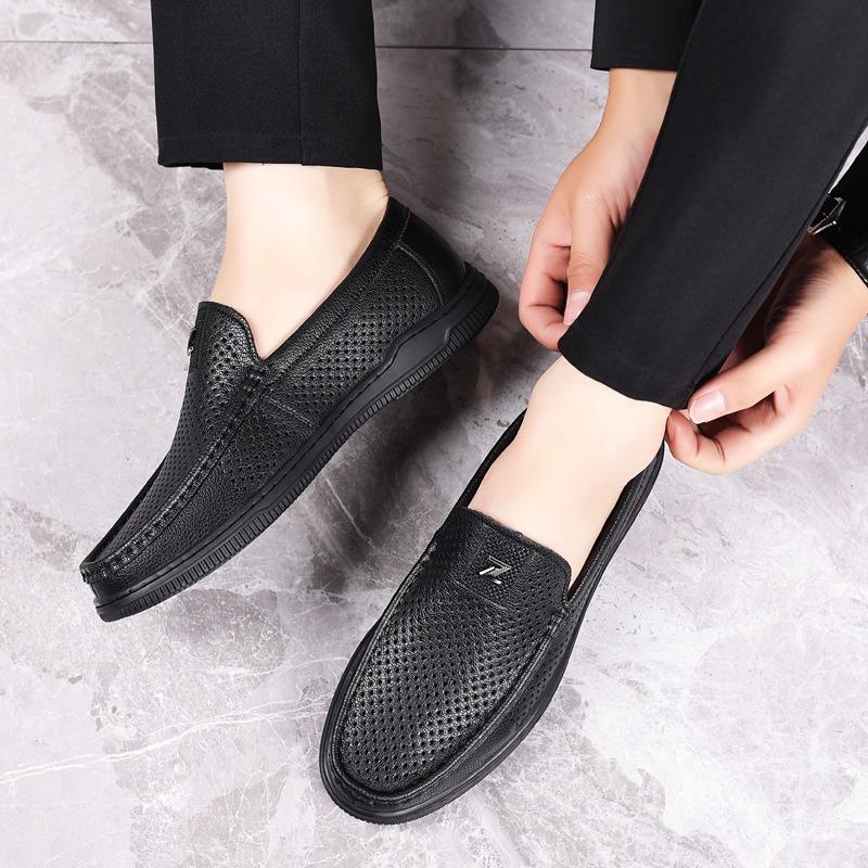 Men's shoes summer breathable thin hollow mesh white beanie shoes men's soft sole one pedal leather shoes