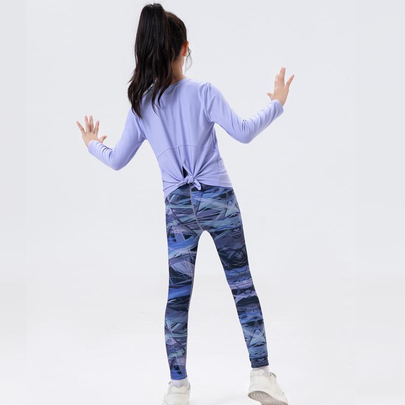 Schnelltrocknendes Yoga-Outfit für Mädchen: Bedrucktes Oberteil & Haifischhose