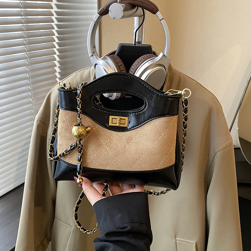 

Rhombus embroidery thread small bag women s 2025 new fashion contrasting color versatile chain messenger bag super fire portable small bag хаки