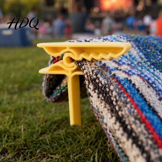 Beach Blanket Fixing Stake 4Pcs Towel Clip Stake Windproof Outdoor Picnic Clips Sand Spikes Portable Holder Mat Clamps