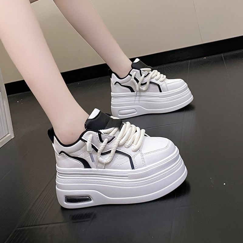 Niche Design Sense Thick Sole Heightening Little White Shoes Women's 2025 Autumn New 8cm Casual Board Shoes Casual Sports Shoes