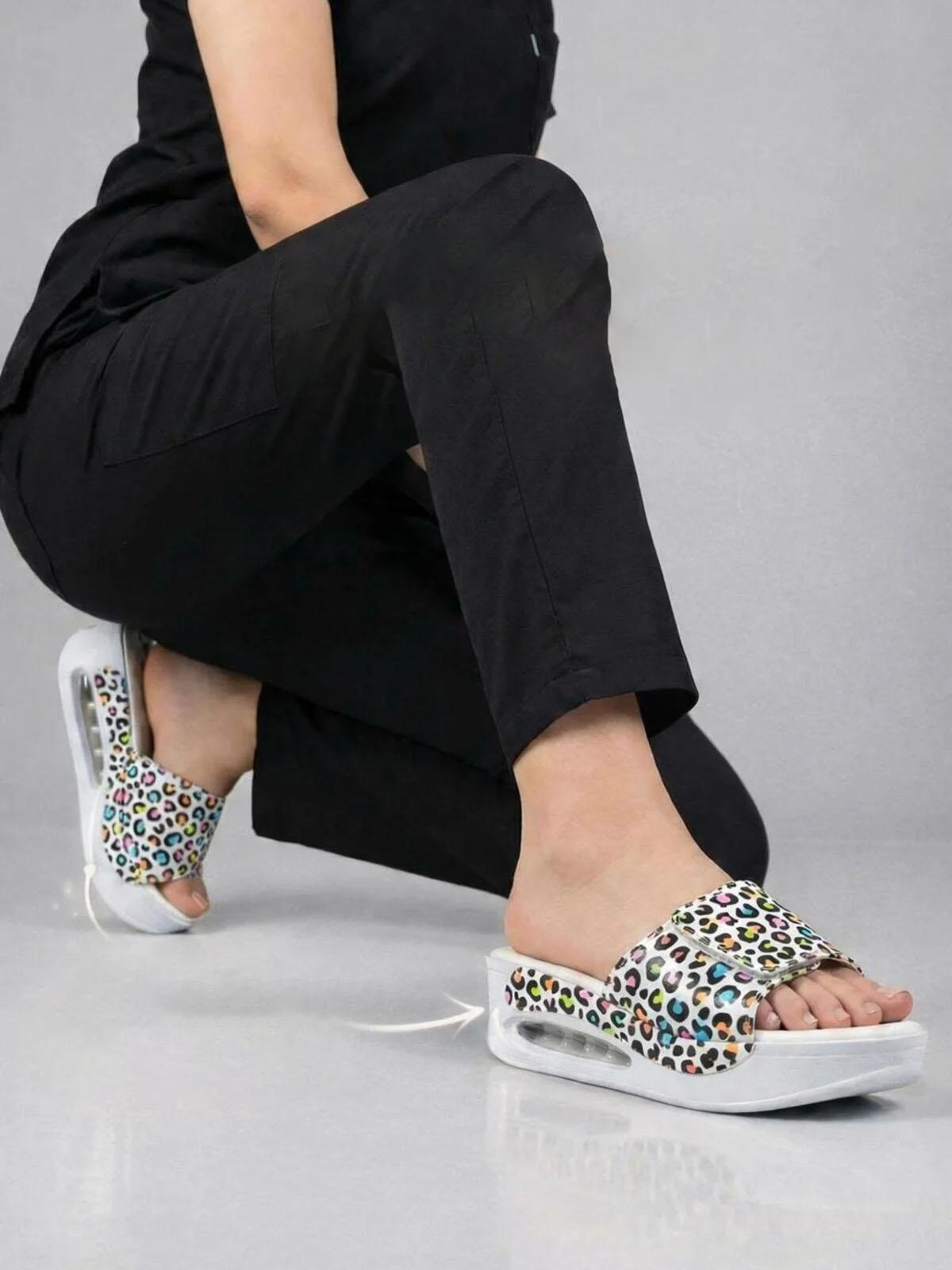 

Women Medical Clogs Sabo Hospital Flip Flops Non-Slip Slipper Nurse Shoes Doctor Midwife Surgical Sandals 42 банан кольором манія