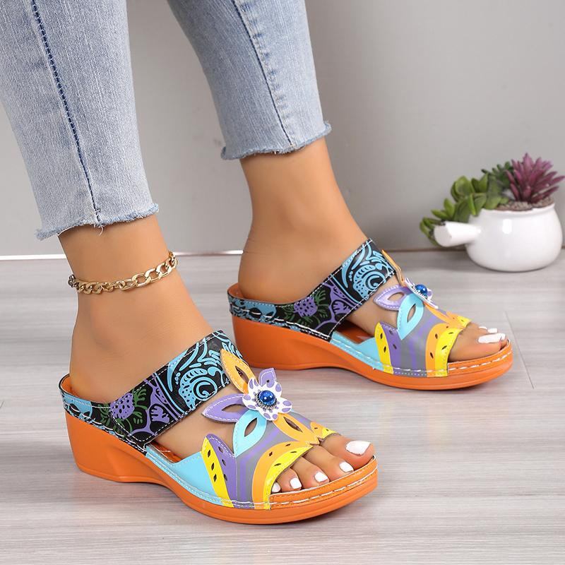 Fashion Women Slippers 2025 Wear-Resistant Shoes Female Fashion Trend Anti Slip Sandals Soft Soled Non Slip Slippers Beach Slides Women
