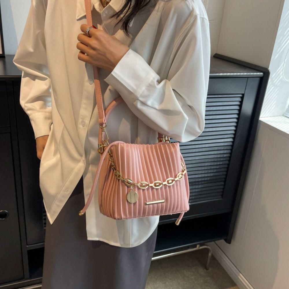 Chain Shoulder Crossbody Bag Pleated Design Bucket Bag Trendy Messenger Bag  Women