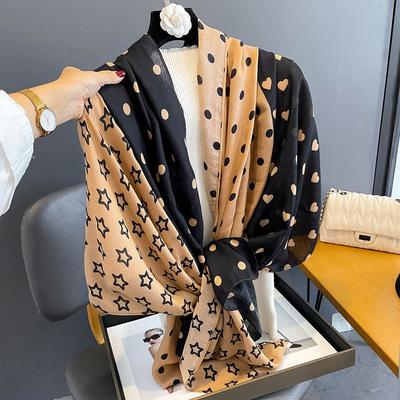 Accessoires – Schals & Tücher
