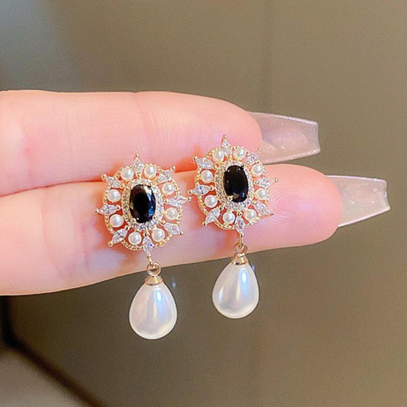 Gorgeous Flower Imitation Pearl Earrings Women Luxury Inlaid Sparkling CZ Stone Fashion Wedding Jewelry Wholesale Lots
