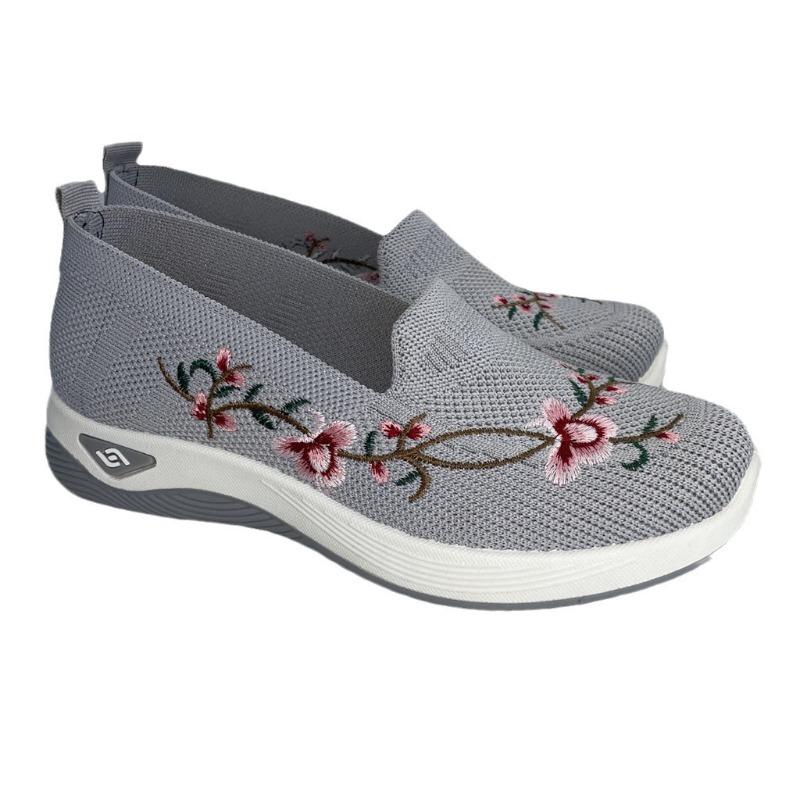Women’s Embroidered Slip-On Flats, Breathable Woven Retro Ethnic Style