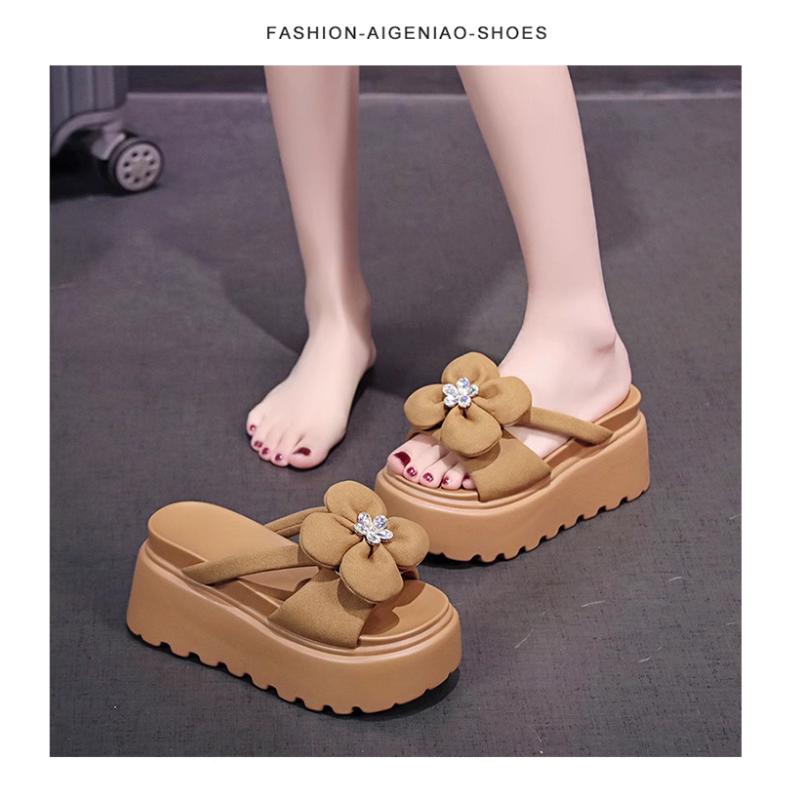 Fashion New Summer Leather Slippers Women's Outside Chunky Sandals 2025 Fashion 9CM Wedges Platform Shoes Woman Flats Beach Flip Flops