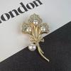 Love Heart Pearl Flower Brooch Women's Alloy Corsage Pin Tulip Flower Pins Elegant Wedding Jewelry Party Suit Accessories