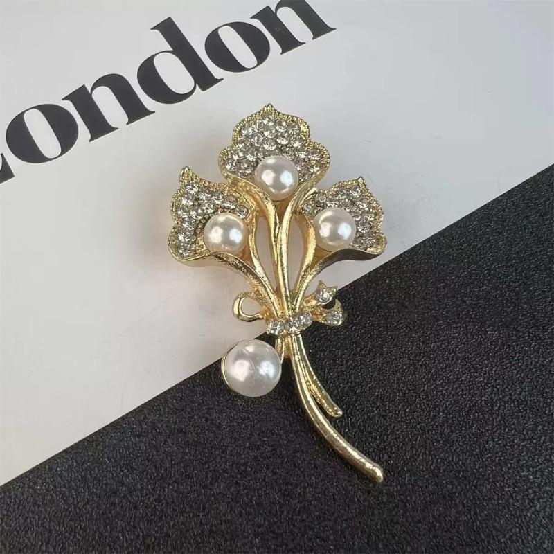 Love Heart Pearl Flower Brooch Women's Alloy Corsage Pin Tulip Flower Pins Elegant Wedding Jewelry Party Suit Accessories