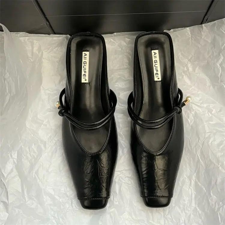 Fashion Women's Slippers and Ladies Sandals Low Heel Rubber Shoes New Collection On Promotion Korea Style Small Size Slides Eva Original