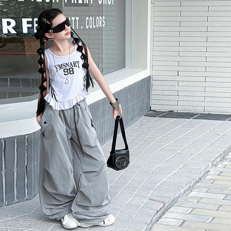 Zweiteiler im koreanischen Streetdance-Stil für Mädchen: Gestreifte ärmellose schnelltrocknende Weste & Hose mit weitem Bein.