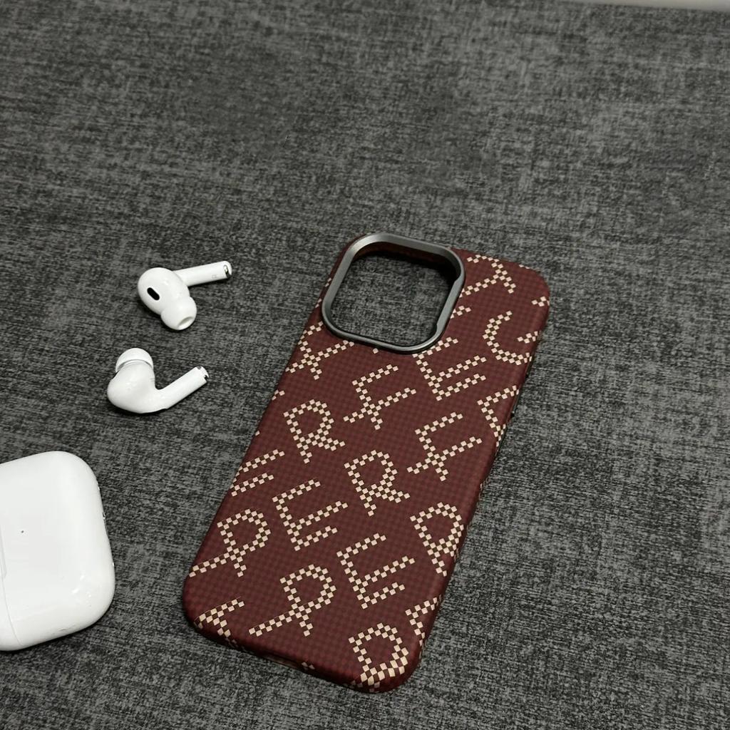 Applicable To IPhone17promax Carbon Fiber Pattern Mobile Phone Case Apple 16 Metal Lens Frame PC Ultra Thin Protective Case
