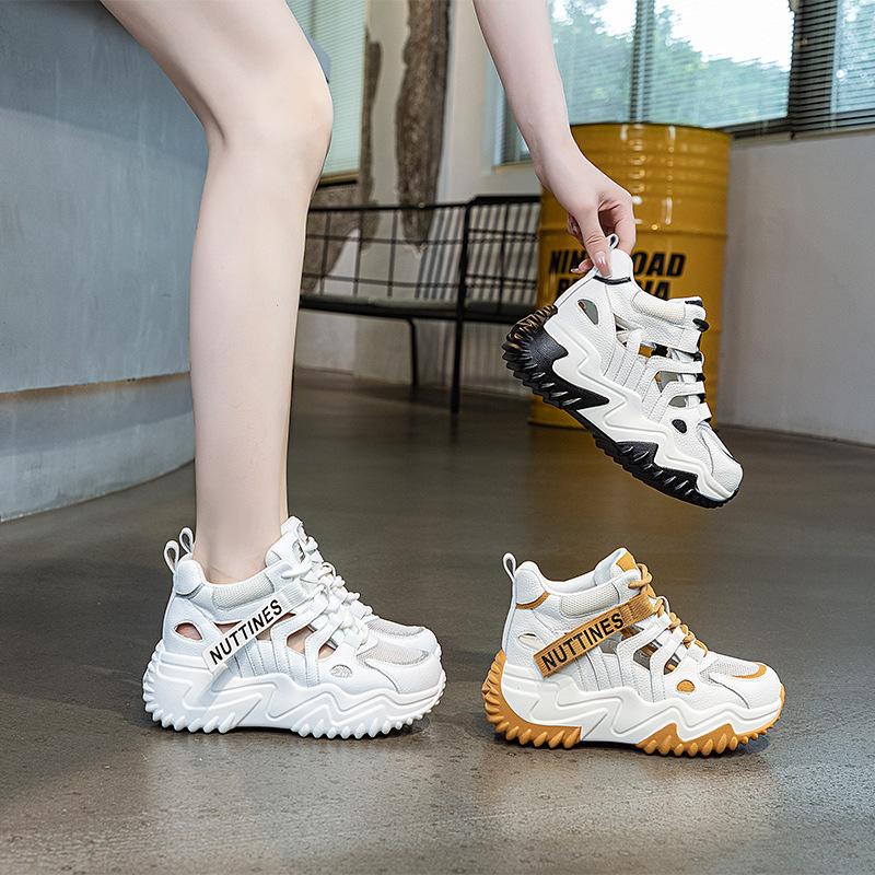 Thick-soled dad shoes for women 2025 spring and summer new mesh breathable sports and leisure little white sandals