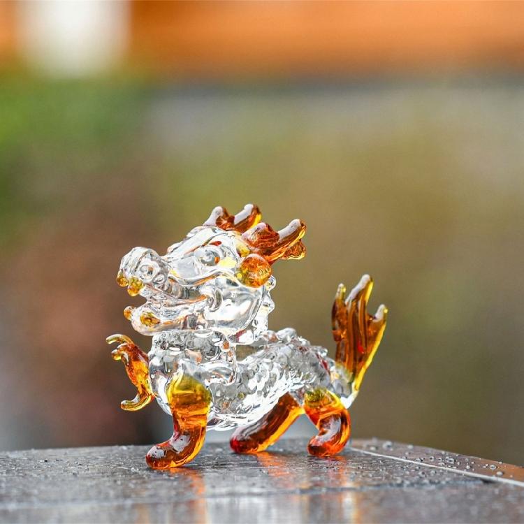 Delicate Crystal Dragon Sculpture Symbol of Luck Wealth Animals Collectible Gift