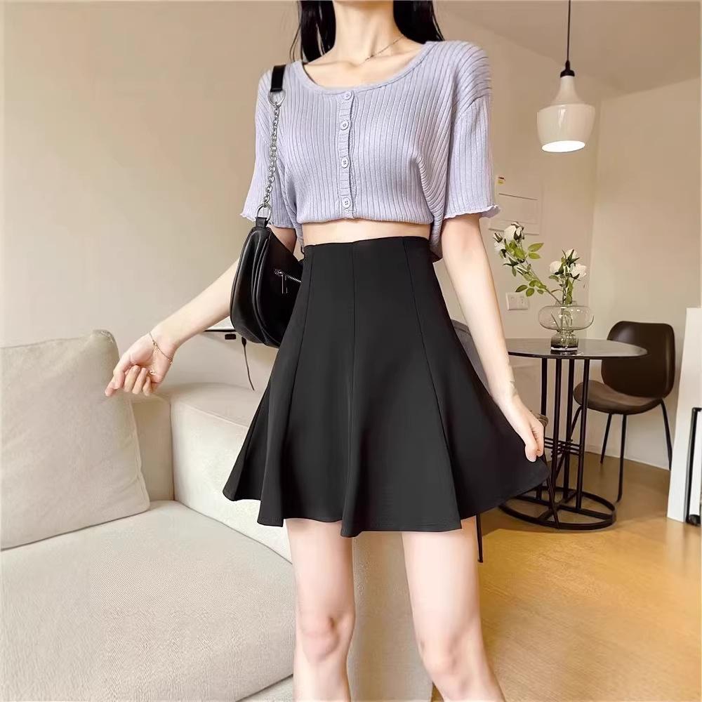Women's Black High-Waisted A-Line Umbrella Skirt - Slim-Fit, Fluffy, College Style, Spring 2026 Arrival