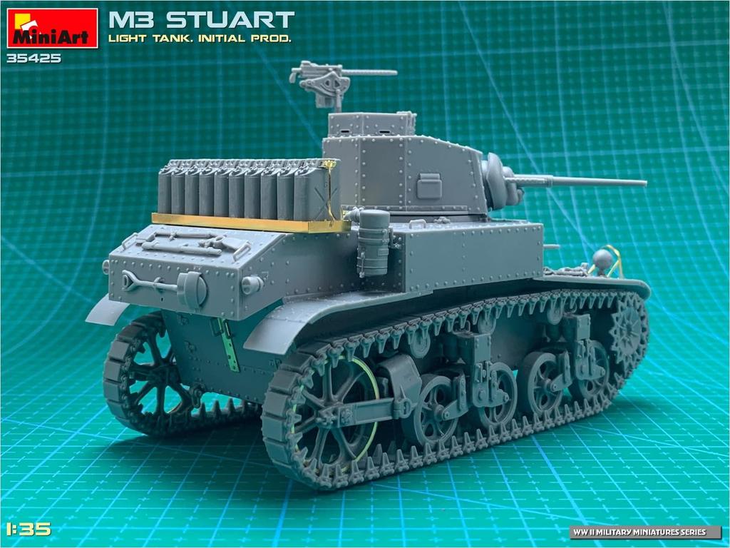 Miniart scale American M3 Stuart Light Tank Early Production Plastic Model Kit MA35425 1/35