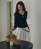 Deuloupisumeon Softy Cashmere Wool Blended V-Neck Knit [Ivory]