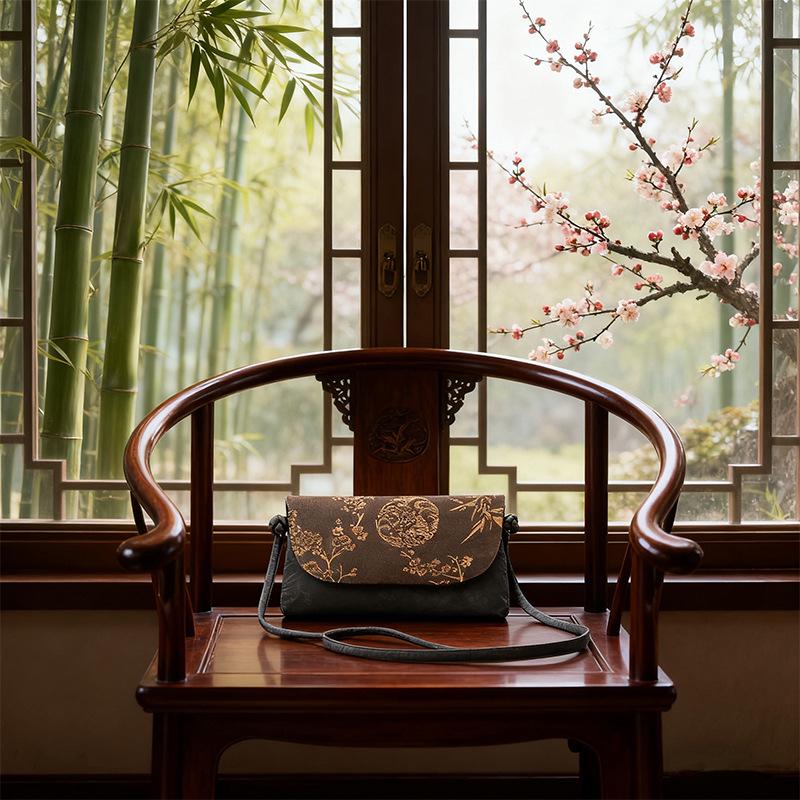 Xiangyunsha Crossbody Bag: New Chinese Style Mulberry Silk and Song Brocade Phone and Shoulder Bag