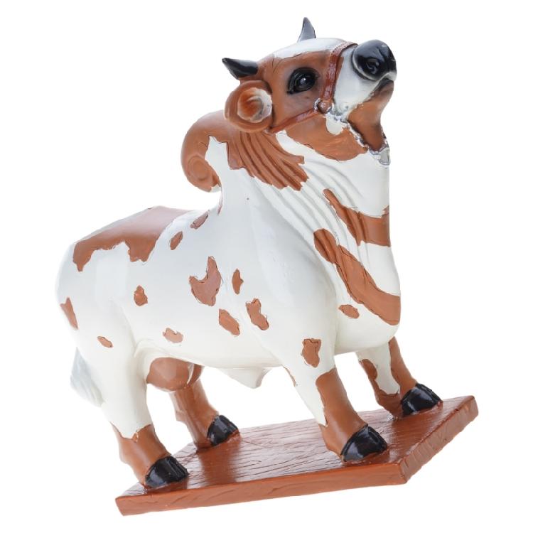 Kreativer Stierform Spirituosen-Dispenser für Bar Weindekantierer Handgefertigte Harze Tierskulptur mit stabilem Holzsockel