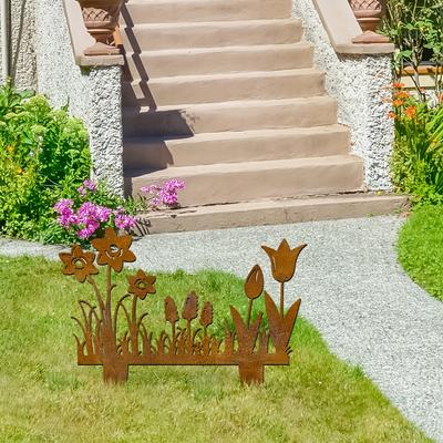 1Pc Wrought Iron Wildflower Decoration, Country Garden Decoration, Charming Flower Design, Independent Outdoor Sculpture, Suitable for Outdoor Courty