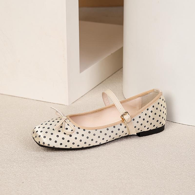Mary Jane Shoes for Women Square Toe Flats Dressy Ballet Flat Mary Jane Flats with Buckle Strap Comfortable Slip On Casual Shoes Women's Flat Shoes