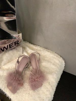 Fairy Wind Fluff Design Female Shoes Wear 2025 New Summer Wear Black High Heels Evening Sandals