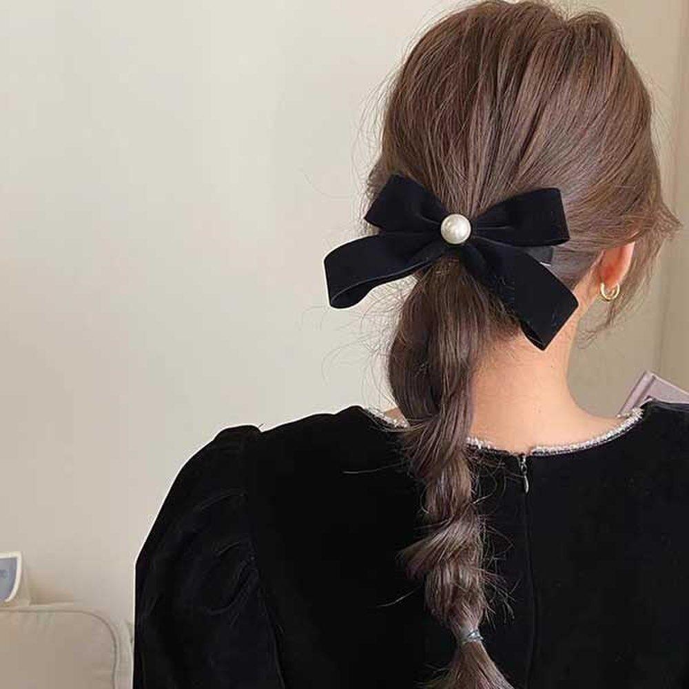 

Mno Simple Black Velvet Ribbon Pearl Point Clip Hairpin