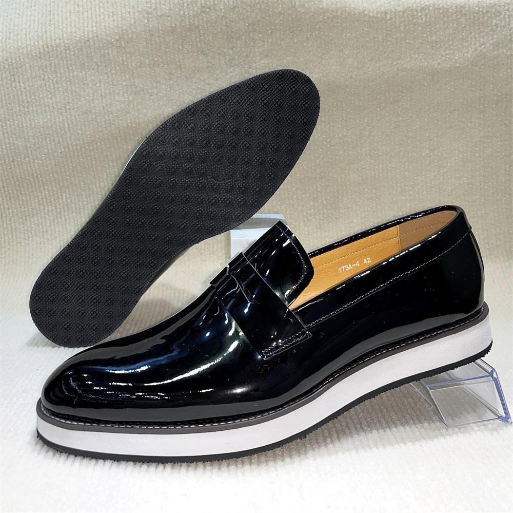 Fashion Men's Handmade Shiny Leather Loafers Pointed Slip-On Business Casual Formal Shoes for Banquet