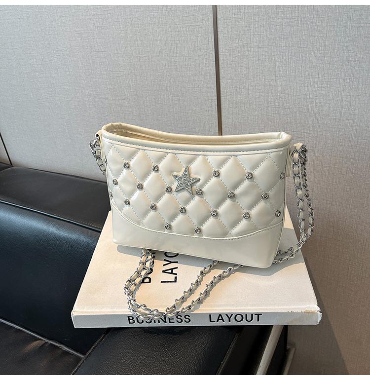 

Маленькая сумка на цепочке с бриллиантами Xiaoxiangfeng женская 2025 новая модная высококлассная сумка-мессенджер нишевого дизайна сумка на плечо