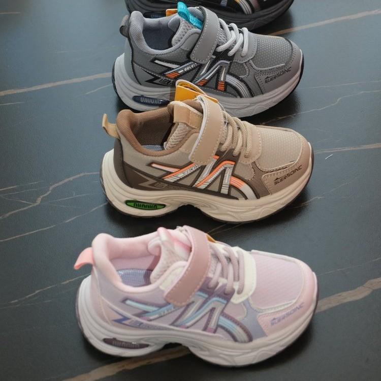 2025 autumn new children's campus fashion versatile light bottom trend boys and girls sports and leisure shoes dad shoes
