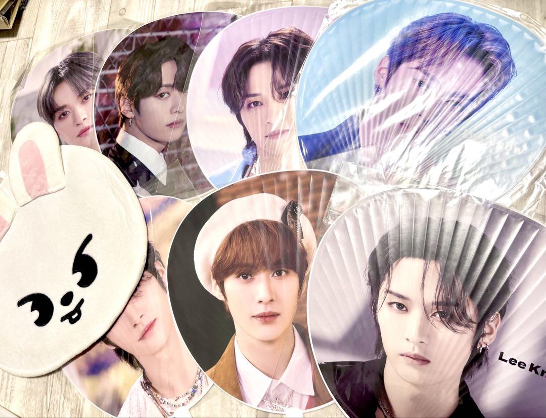 

[USED] Stray Kids Reno Fans (7 Fans + Fan Covers) Bundle