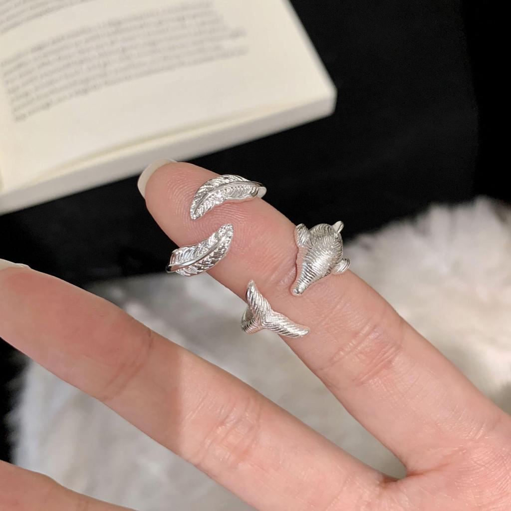 Adjustable Sweet Dolphin Feather Ring: Stylish Women's Fashionable Open Design, Perfect for Niche Versatile Index Finger Wear.