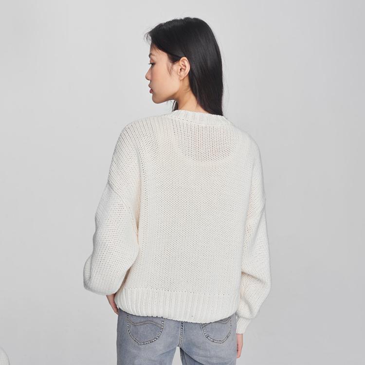 Lee Comfortable V-Neck Textured Brand Badge Short Sweater Women sweater Off-White LWT009176100096A00005