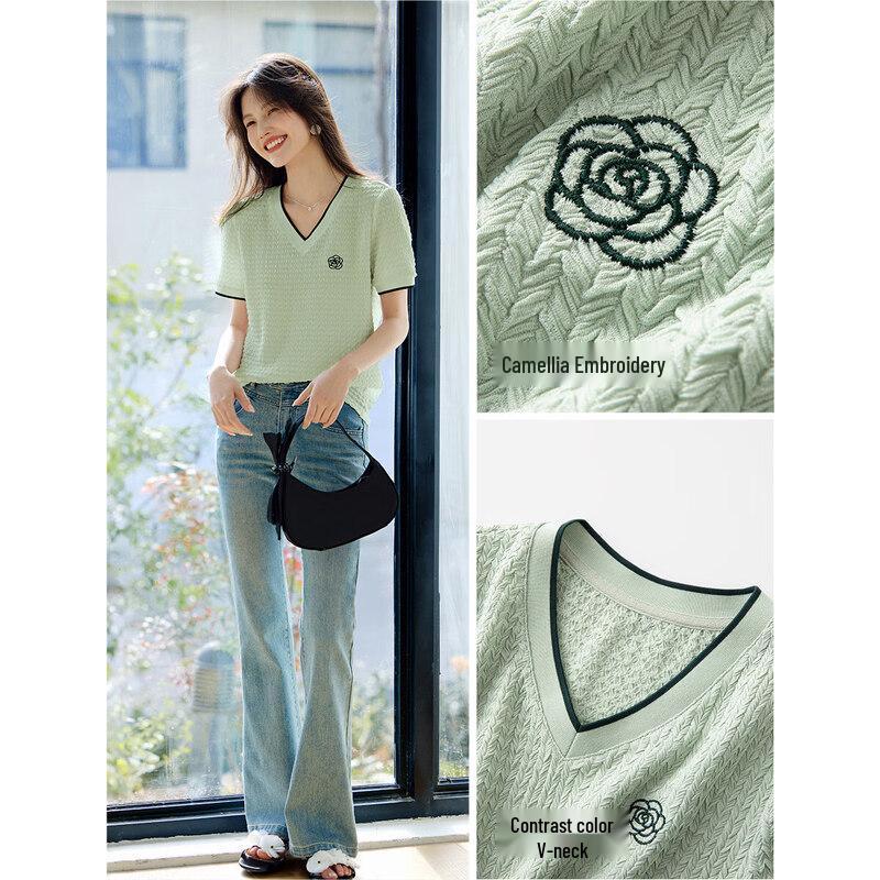 XWI Women's Camellia Embroidery V-Neck T-Shirt