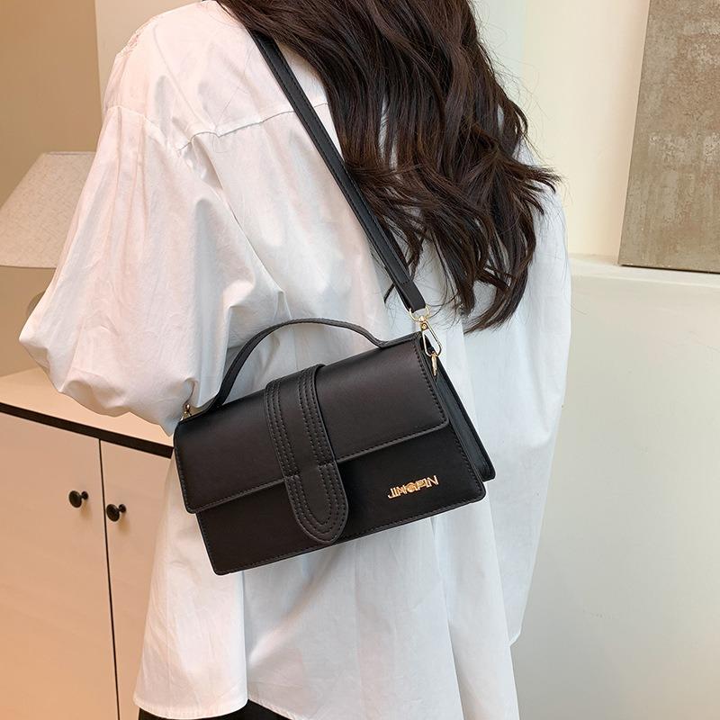 Spring New Fashion Versatile Shoulder Messenger Bag High Sense Light Luxury Versatile Hand Bag Small Square Bag