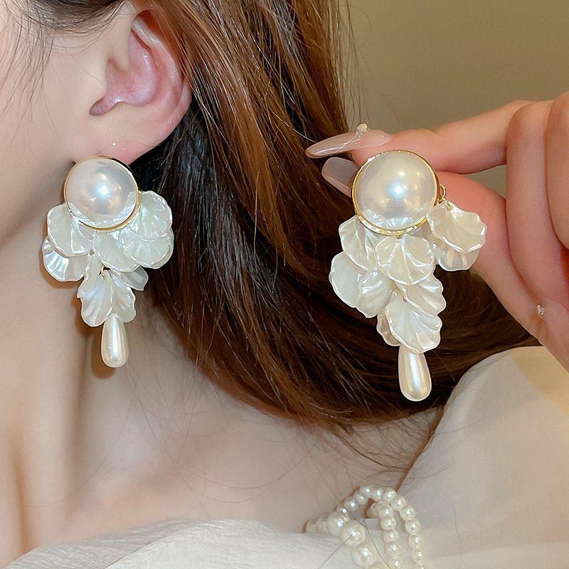 Exquisite Shell Imitation Pearl Drop Earrings Elegant Long Tassel Dangle Earrings For Women Wedding Party Ear Jewelry Gifts