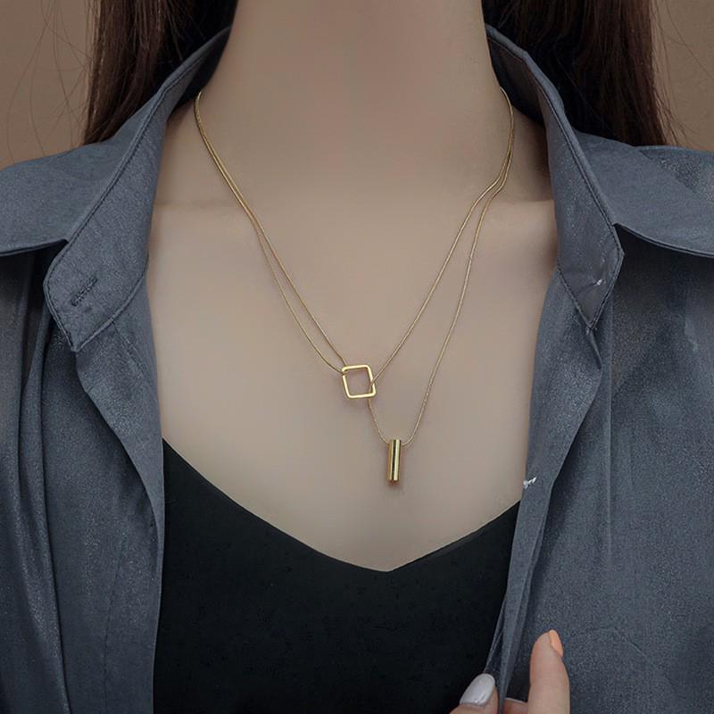 Titanium Steel Geometric Double-Layer Necklace: Long, Non-Fading, High-End Sweater Chain, Perfect Autumn/Winter Accessory for Women