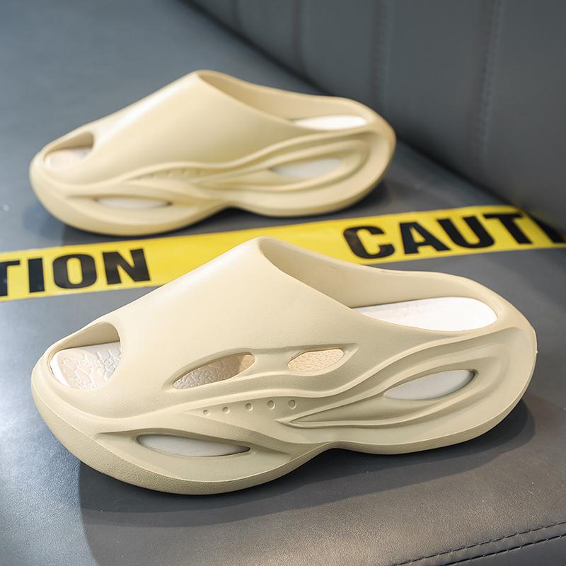 Fashion Summer Men's Fashionable Sports Slippers with Thick Sole, Anti Slip, Anti Odor, Wear-resistant Soft Sole, Men's One-piece Mop