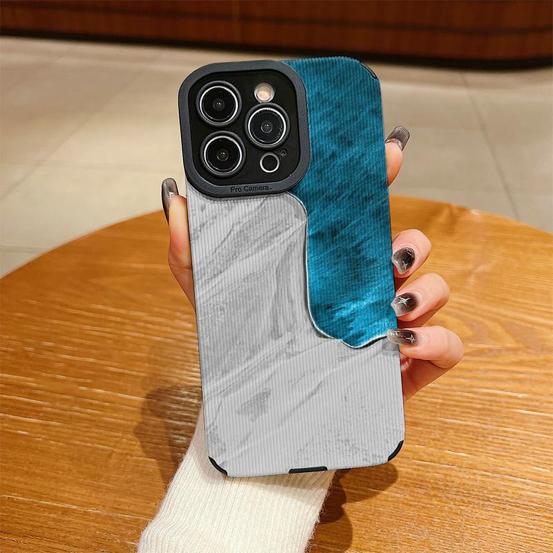 

Вертикальный зернистый кожаный чехол с контрастным уникальным дизайном и узором, мягкий силиконовый чехол с полной защитой объектива камеры для iPhone iPhone 16 чёрный