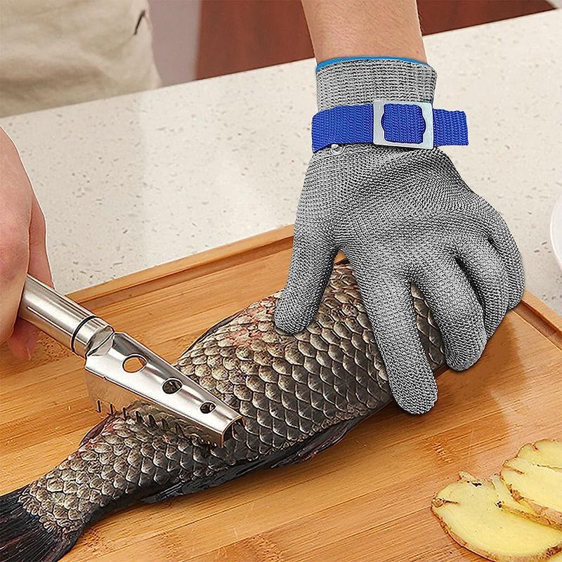 Level 5 Cut-Resistant Kitchen Gloves with Metal Buckle and Steel Wire Protection