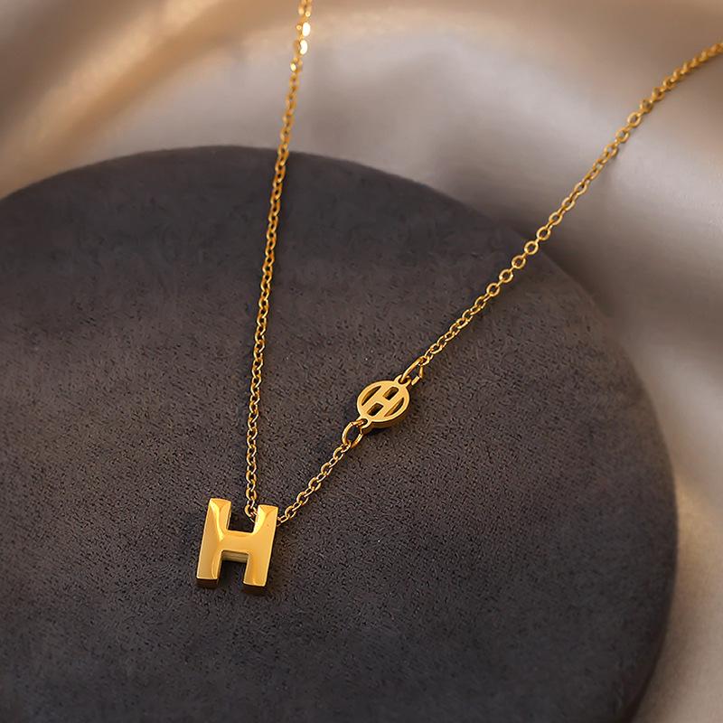 Titanium Steel Gold Brick Necklace for Women - Luxury 2025 Style, High-End Sweater and Collarbone Chain, Non-Fading.