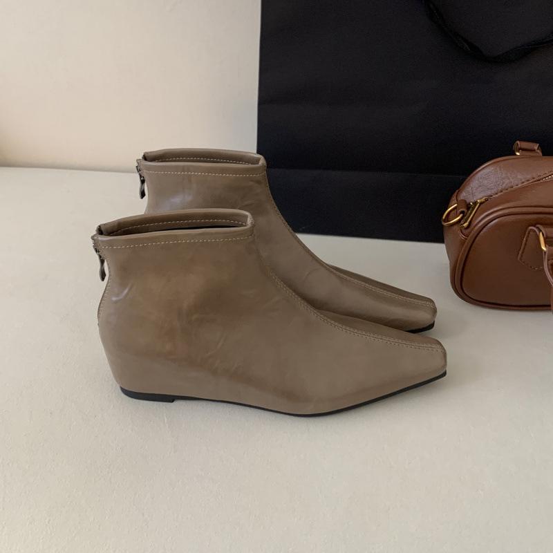Square Head European and American Short Boots Women's 2025 Autumn and Winter New Women's Boots Fashion Inner Height Increase Thin Boots Niche Design
