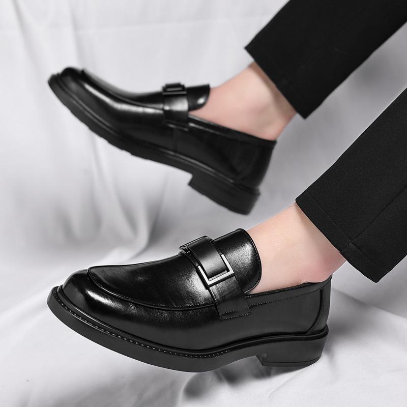 

Leather shoes men s casual shoes men s soft-soled versatile one-pedal loafers 2025 38