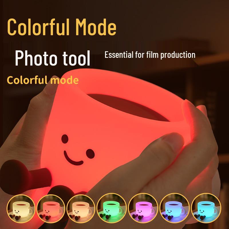 USB Wiederaufladbares Nachtlicht Silikon Kaffeetasse - Kreativer Schlafbegleiter für den Nachttisch