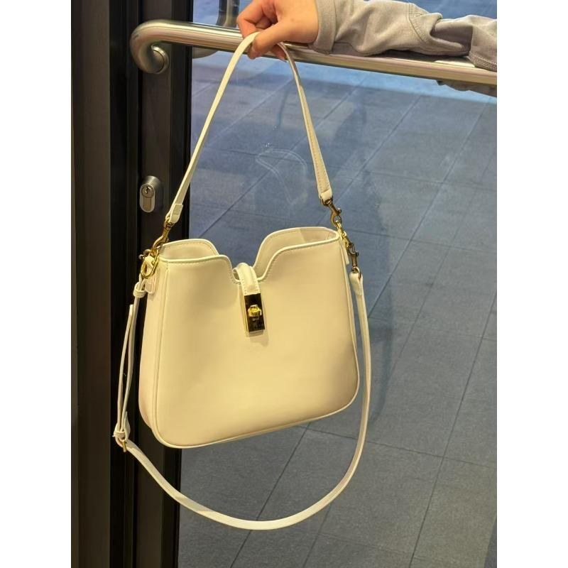 Early Spring New Bag Leather Women's Shoulder Armpit Bag Commuter Large Capacity Bag