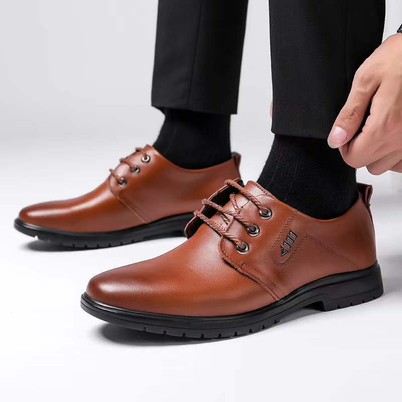 

New business dress leather shoes men s shoes casual British trend Korean version breathable men s non-slip best man shoes 44 коричневий