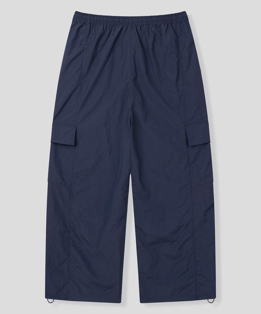 BLACK MOMENT Wide-Fit Parachute [Navy]
