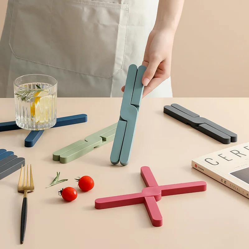 X-Shaped Foldable Tripod Mat Silicone Heat Table Mat Resistant Pad Foldable Non-Slip Pot Pan Mat Kitchen Accessorie Coaster