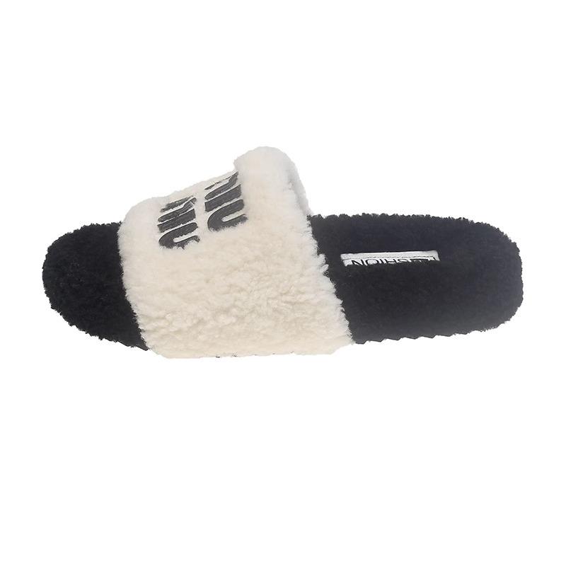 

Premium sense explosion thick-bottomed fluffy slippers women s 2025 new versatile small fragrant style letter one-word drag foreign style comfortable 40 белый